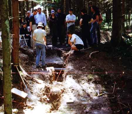 Ausgrabungen im Bereich des Waldlagers